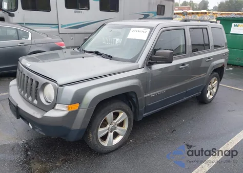2013 Jeep Patriot Latitude из США, поврежденный, VIN 1C4NJRFB6DD228633
